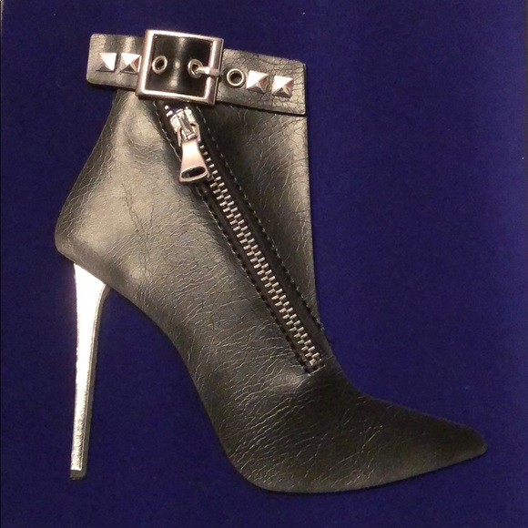 Meet your Posher, Paulina - Picture 1 of 1